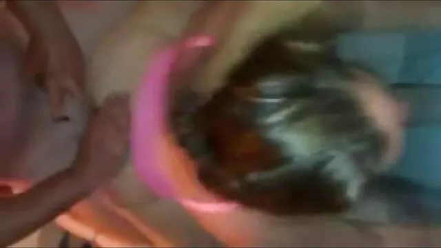 La alumna pelirroja Khloe Kush está siendo follada peliculasxx x por su pequeño chocho