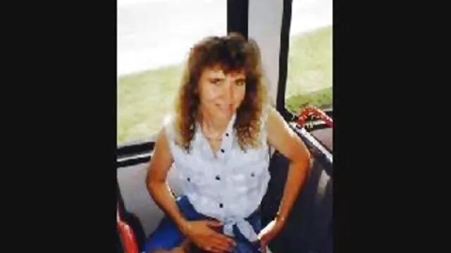 - Adolescente de 18 años pelis x porno español usa solo una máscara 1 completa