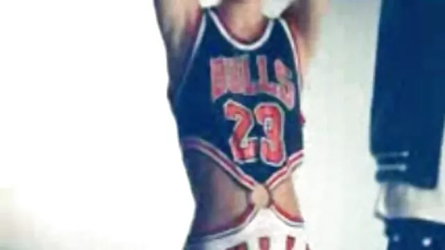 Mira bien mi hermoso cuerpo mientras te masturbas JOI tres equis pelicula