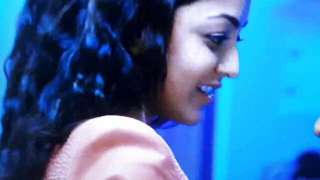 Maduro - Sandy follando en cine x - Viuda Negra